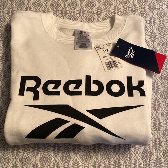 Nwt Reebok athletic sweatshirt - Picture 6 of 6